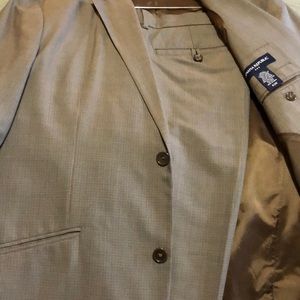 Banana Republic 2 Piece Men’s Suit